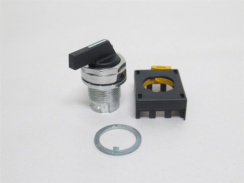 Eaton EM22V561; Lever Selector Switch; 2-Pos; Maintained