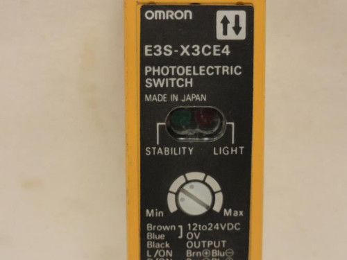 Omron E3S-X3CE4; Fiber Optic Amplifier Unit; 12-24VDC; 2m