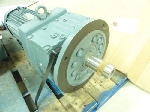 SEW-EuroDrive RF87DRN100L4/ES7A/DH; Gear Motor; 220/480V; 72:1