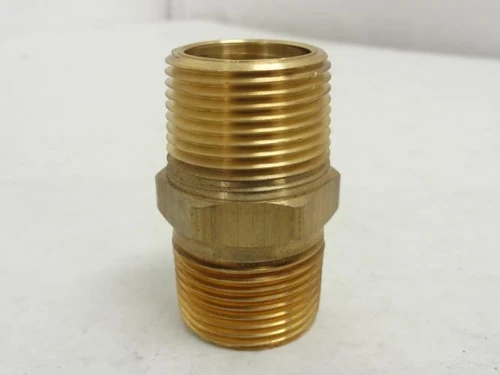 Parker 12 HLO; Pipe Union 3/4 NPT to 3/4 NPT 1-3/8" Nut