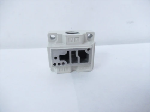 SMC VQZ200-S-02T; Pneumatic Valve sub Base 3 Way