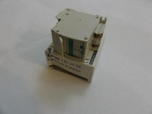 Fuji CP32TM/10DC; Circuit Protector; 10A; 120-125VDC