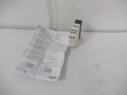 Schneider RE7CV11BU; Timer Relay Flashing110-240VAC 24VAC/DC