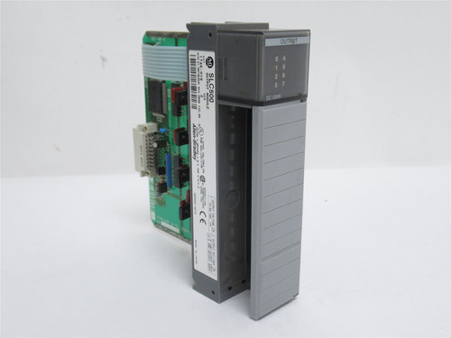 Allen-Bradley 1746-OV8; Output Module; Current Sinking; 10-50VDC In