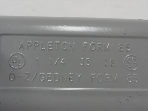 Appleton LB-125A; Threaded Conduit Body; 1-1/4"; Form 85