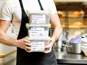 Why Dissolvable and Legible Labels Are Crucial in the Food Service, Restaurant, and Cafeteria Industry