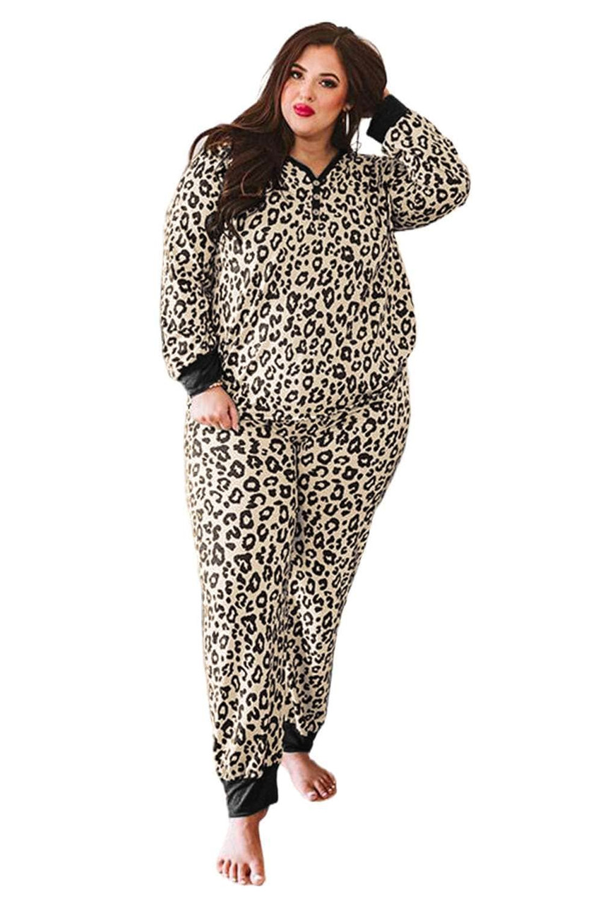 Leopard Plus Size V Neck Top And Sweatpants Lounge Set Leopard Plus Size V Neck Top And Sweatpants Lounge Set