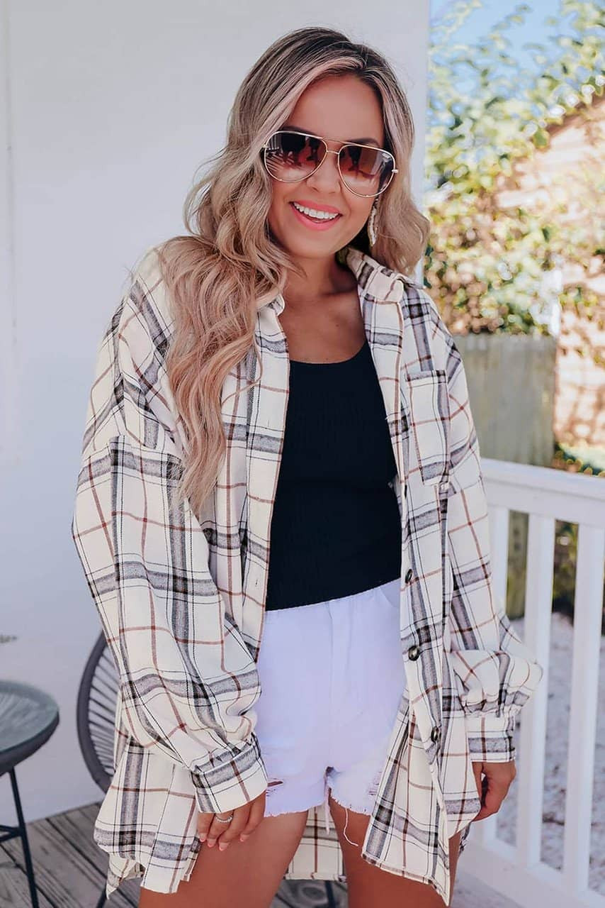 White Oversized Plaid Pattern Shacket with Slits White Oversized Plaid Pattern Shacket with Slits