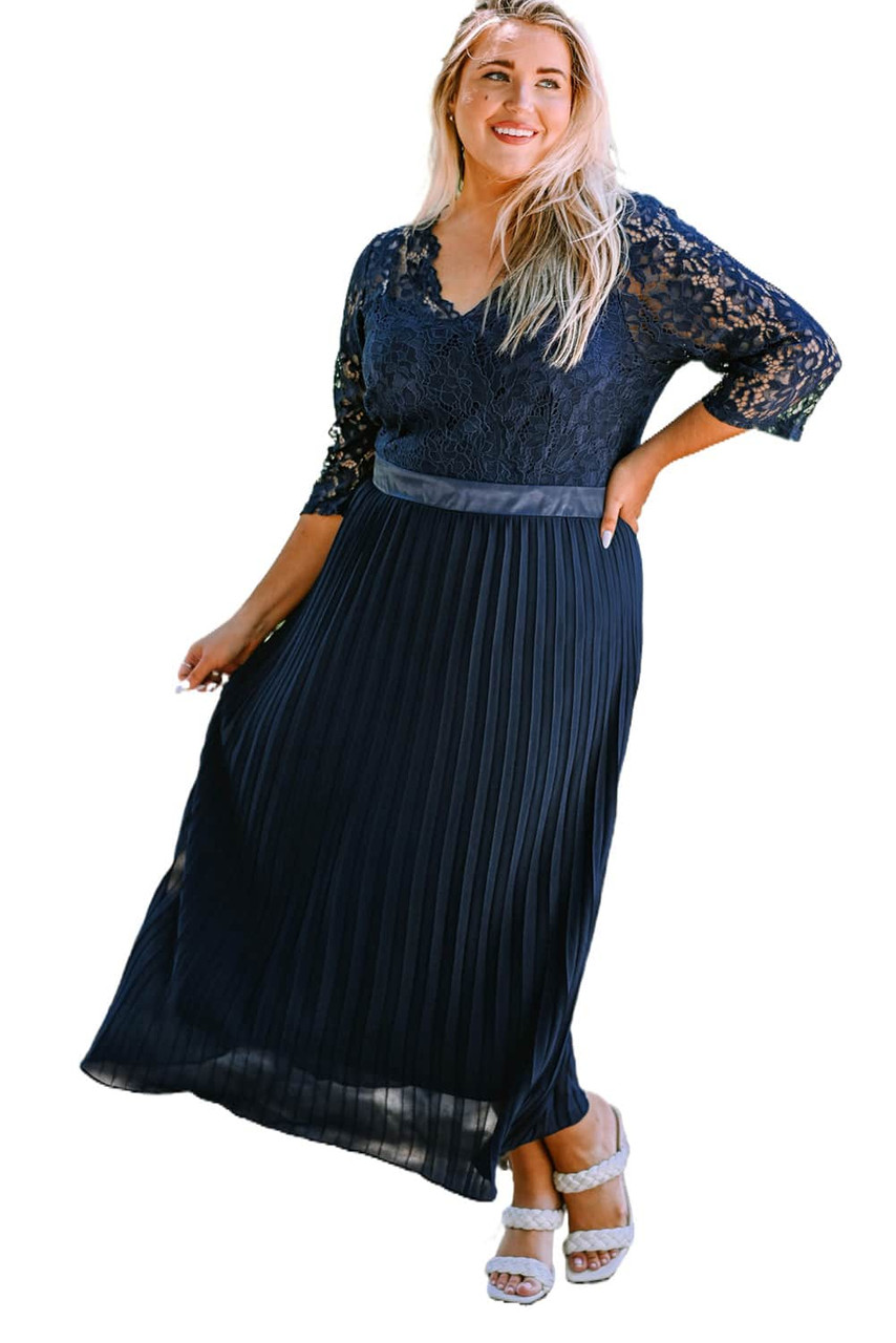 Blue Lace Scalloped V Neck 3/4 Sleeves Pleated Tulle Plus Maxi Dress
