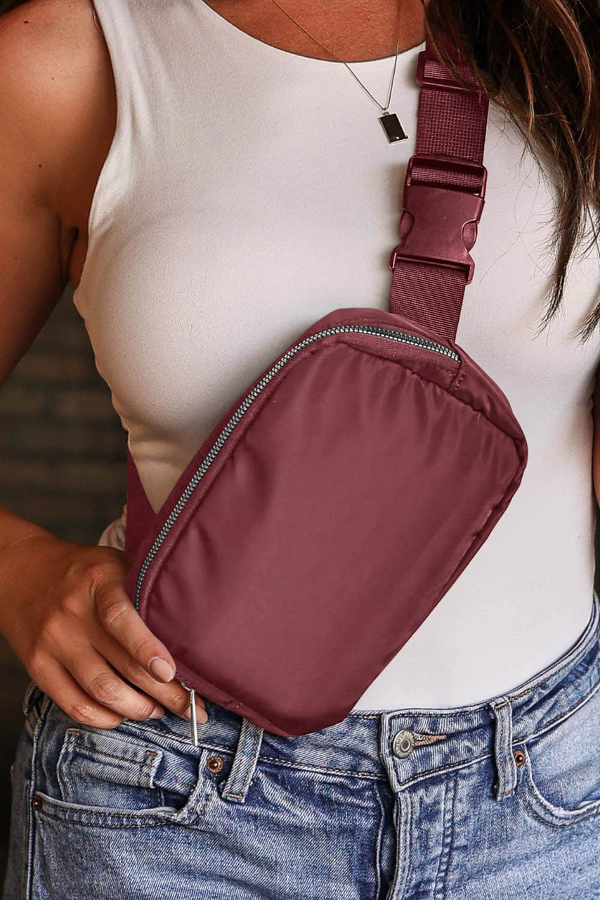 Red Waterproof Zipped Crossbody Chest Bag 20*5*14cm Red Waterproof Zipped Crossbody Chest Bag 20*5*14cm