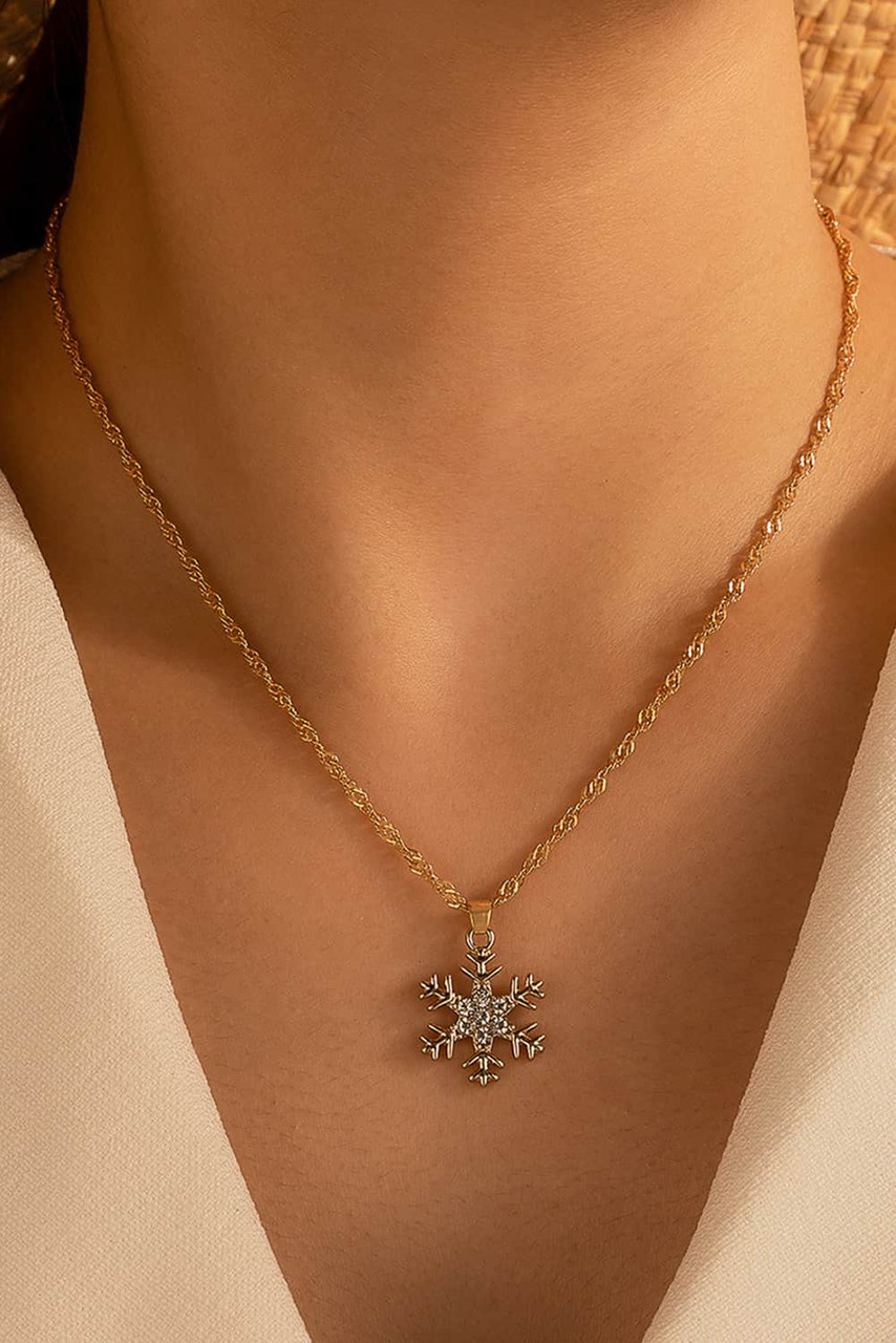 Gold Rhinestone Snowflake Christmas Fashion Necklace Gold Rhinestone Snowflake Christmas Fashion Necklace