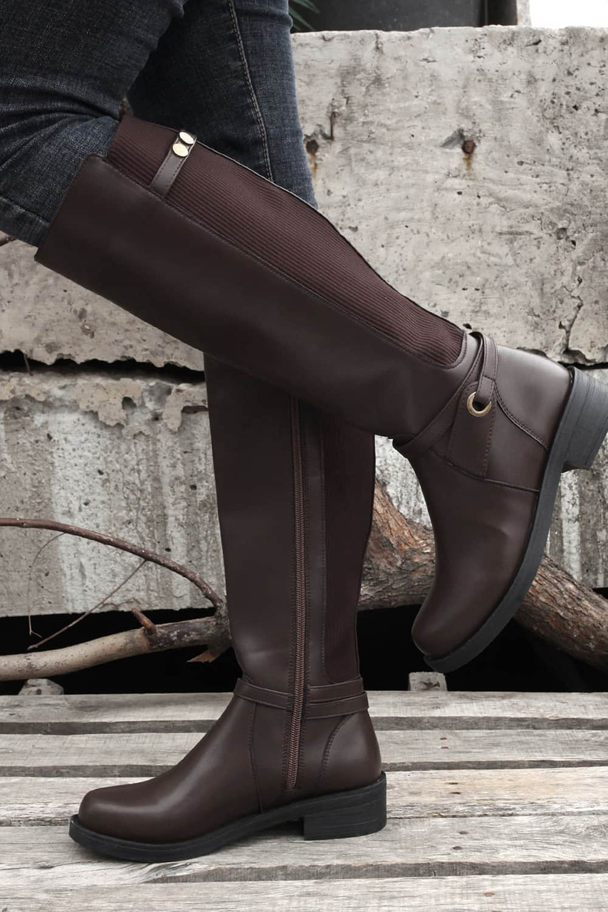 Brown Buckle Decor Leather Zipper Round Toe Boots