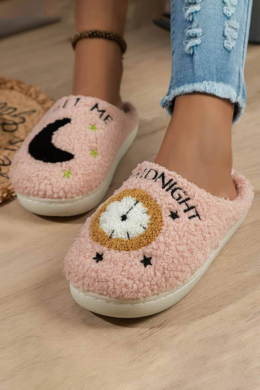 Light Pink Moon & Clock Pattern Fuzzy Home Slippers Light Pink Moon & Clock Pattern Fuzzy Home Slippers