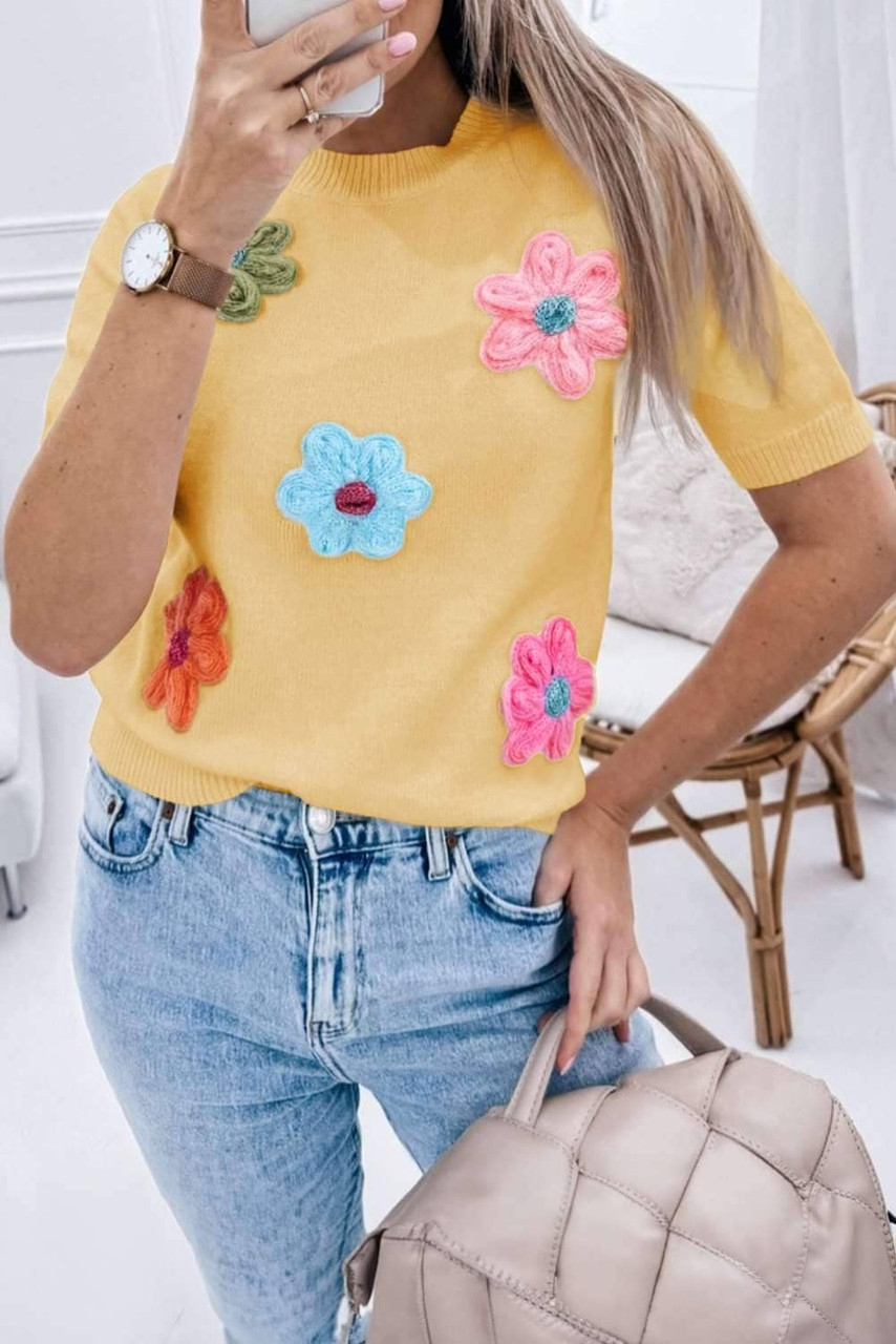 Yellow Cream Cute Flower Applique Short Sleeve Sweater Yellow Cream Cute Flower Applique Short Sleeve Sweater