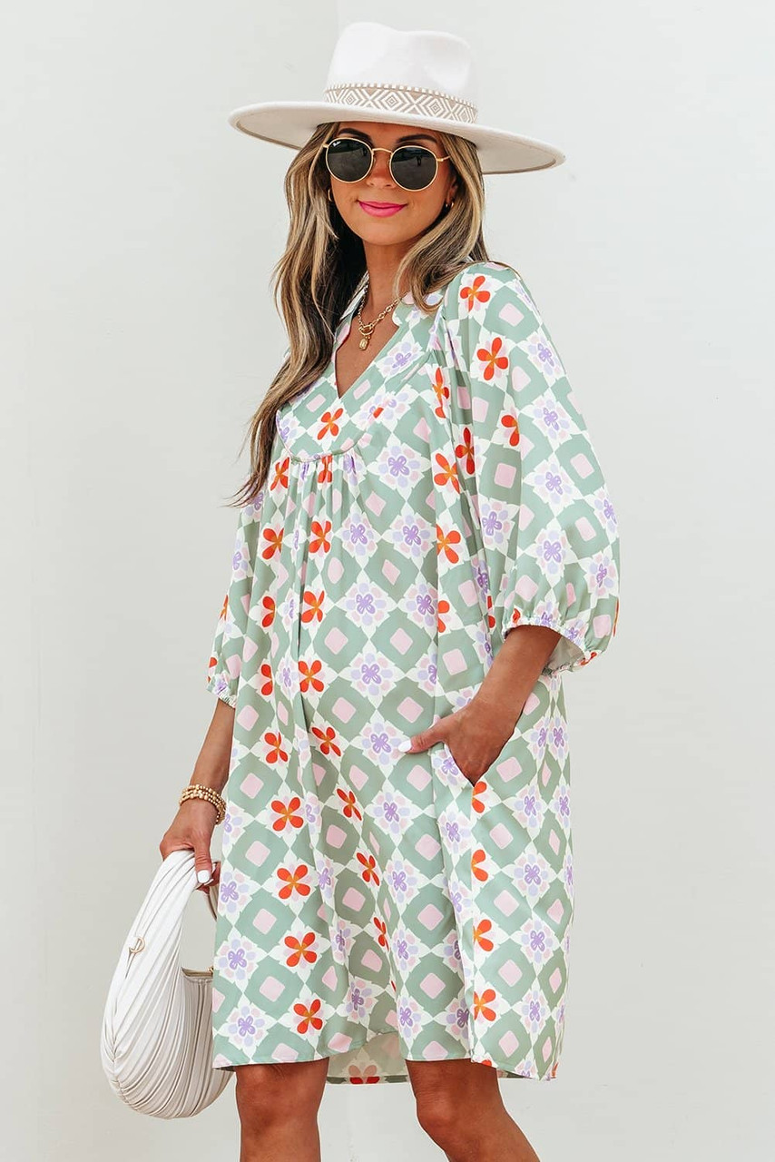 Green Geometric Floral Print 3/4 Sleeve Notched Neck Mini Dress Green Geometric Floral Print 3/4 Sleeve Notched Neck Mini Dress