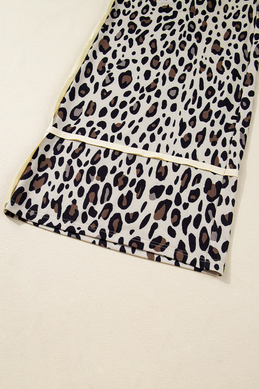 Khaki Exposed Seam Patched Pocket Plus Size Drawstring Leopard Wide Leg Pants Khaki Exposed Seam Patched Pocket Plus Size Drawstring Leopard Wide Leg Pants