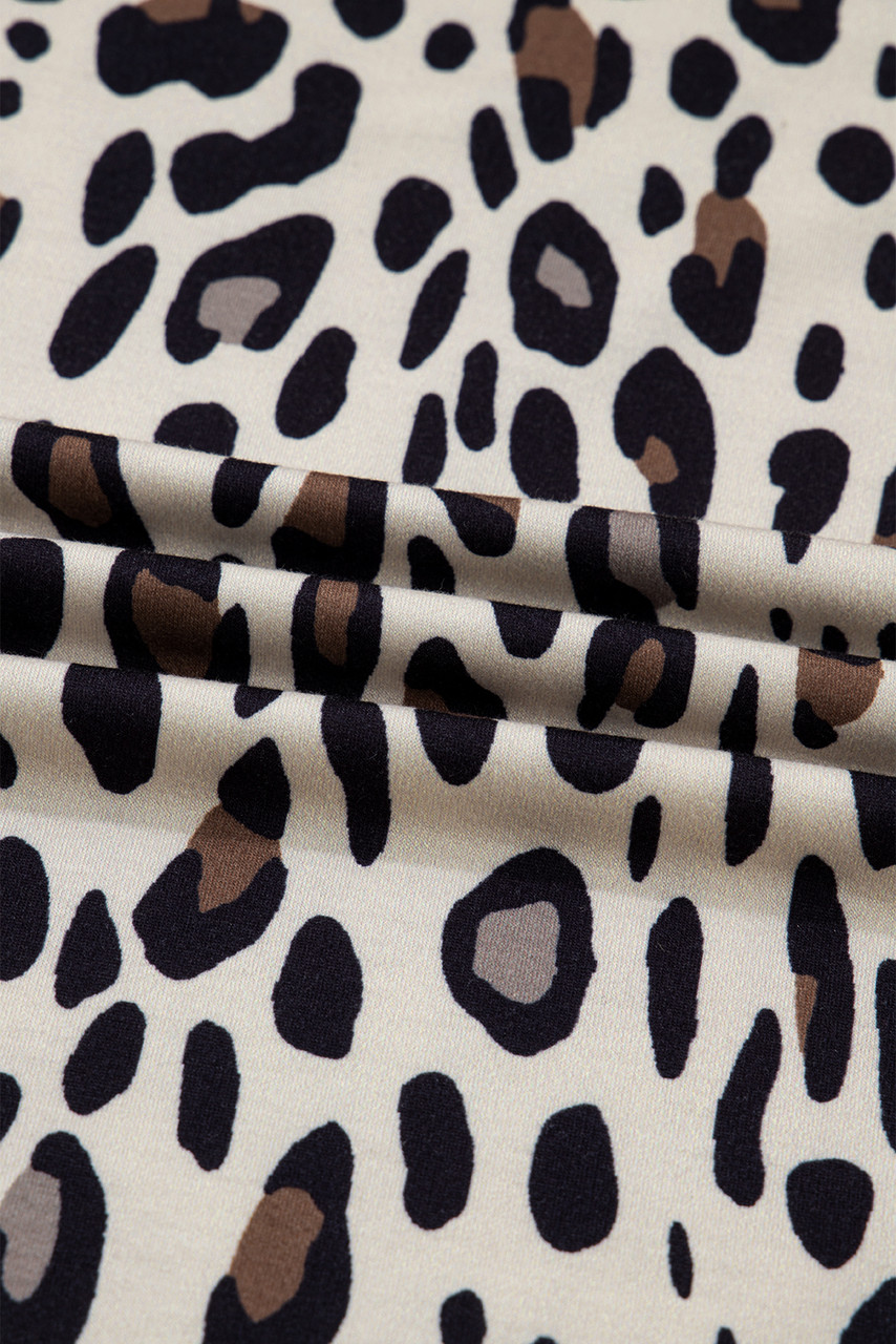 Khaki Exposed Seam Patched Pocket Plus Size Drawstring Leopard Wide Leg Pants Khaki Exposed Seam Patched Pocket Plus Size Drawstring Leopard Wide Leg Pants