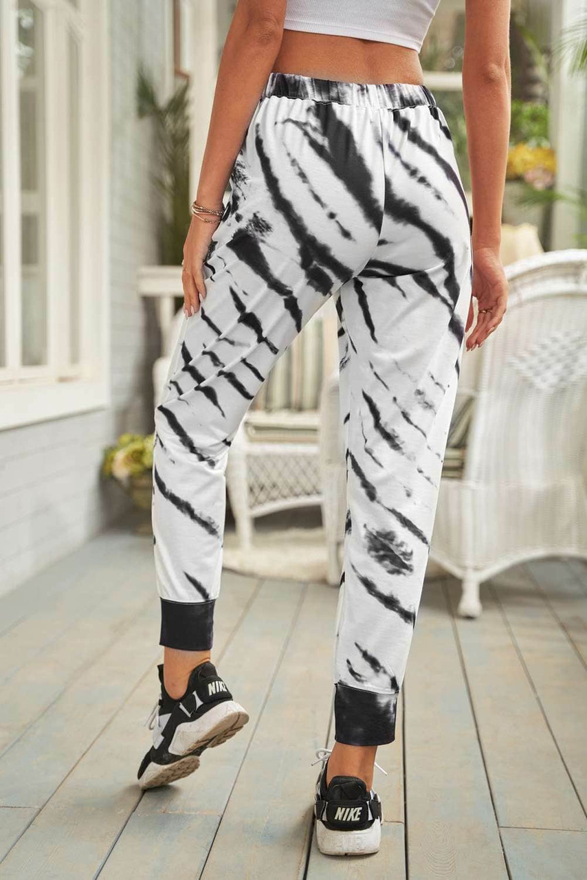 White Pocketed Tie-dye Print Joggers