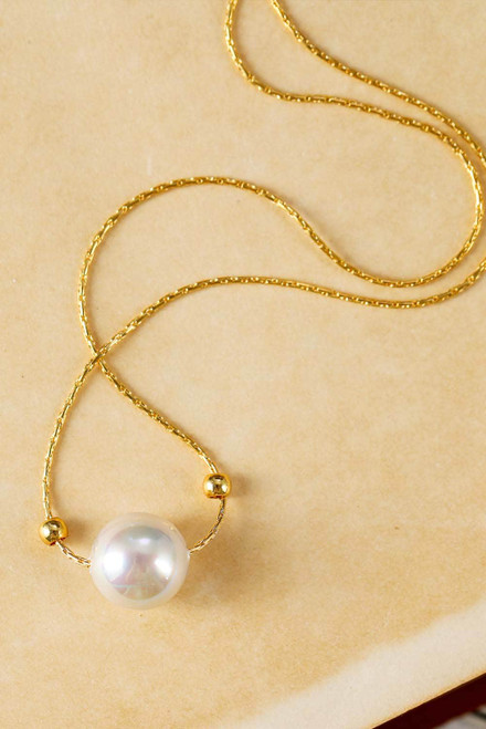 Gold Pearl Pendant Necklace