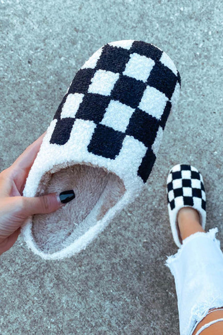 Black Checkered Print Fuzzy Slip On Winter Slippers Black Checkered Print Fuzzy Slip On Winter Slippers
