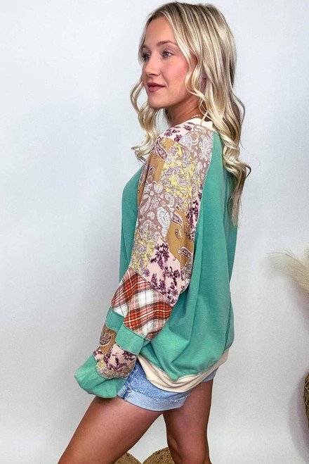 Sky Blue Plus Size Plaid Floral Patchwork Raglan Sleeve Sweatshirt Sky Blue Plus Size Plaid Floral Patchwork Raglan Sleeve Sweatshirt
