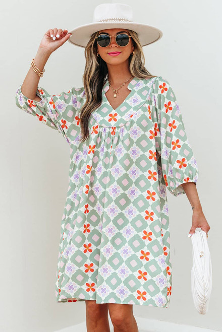 Green Geometric Floral Print 3/4 Sleeve Notched Neck Mini Dress Green Geometric Floral Print 3/4 Sleeve Notched Neck Mini Dress