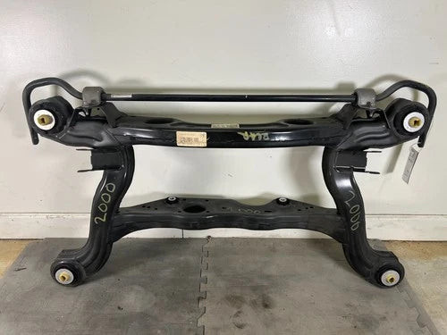 【　yasu　2/2　】 2019-2023 MERCEDES BENZ A 220 2.0L FWD REAR SUBFRAME SUB FRAME