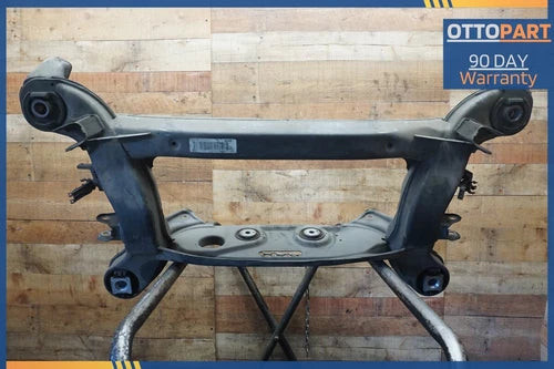 12-19 Mercedes R172 SLK250 SLK350 Rear Sub Frame Subframe Crossmember used OEM rear subframe and crossmember