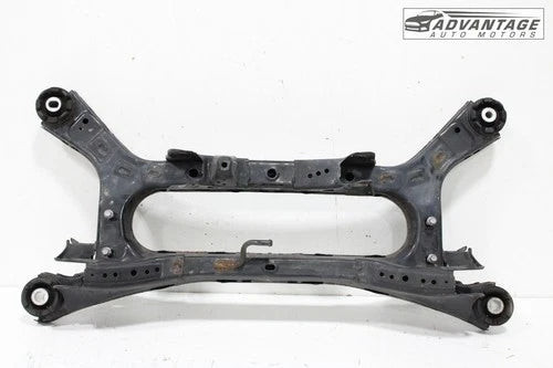 2018-25 TOYOTA CAMRY FWD REAR SUBFRAME UNDERCARRIAGE CROSSMEMBER CRADLE OEM used OEM rear subframe and crossmember