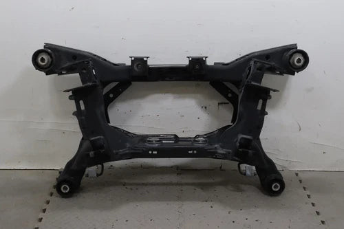2018 - 2025 LAND ROVER VELAR REAR SUBFRAME UNDERCARRIAGE CROSSMEMBER CRADLE OEM used OEM rear subframe and crossmember