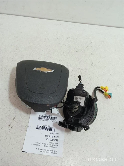2013-2016 Chevrolet Malibu Driver Steering Wheel Used OEM Airbag