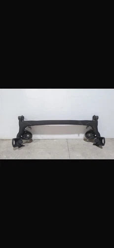 1998-2003 TOYOTA SIENNA SUSPENSION SUBFRAME Crosmember Genuine OEM New Busshing used OEM rear subframe and crossmember