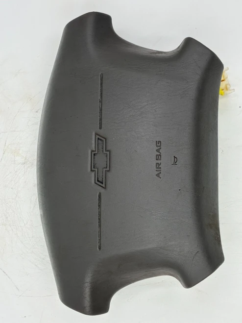 2001-2002 Chevrolet Prizm Driver Steering Wheel 1085951 Used OEM Airbag