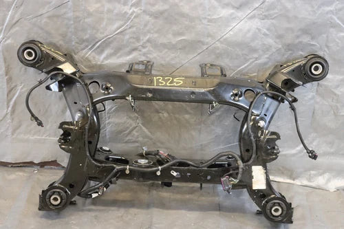 2019 CHEVROLET CAMARO SS 6.2L V8 OEM REAR CROSSMEMBER SUBFRAME #1325 used OEM rear subframe and crossmember