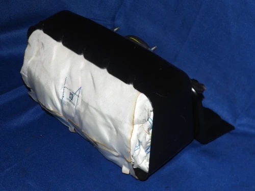 RAM 1500 Passenger Dash 05057495AC Used OEM Airbag
