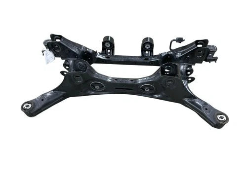 2025 KIA K5 REAR SUSPENSION SUBFRAME CROSS MEMBER OEM used OEM rear subframe and crossmember