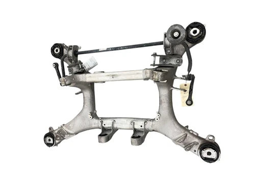 2021 BMW 740I REAR SUBFRAME SUSPENSION CRADLE CROSSMEMBER 6883918 OEM used OEM rear subframe and crossmember
