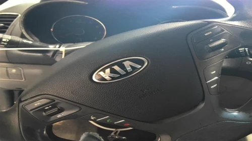 2017-2018 Kia Forte Driver Steering Wheel VIN 3 Used OEM Airbag