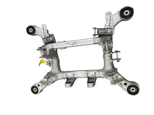 2016-2018 BMW 640I REAR SUBFRAME SUSPENSION CRADLE CROSSMEMBER 6793801-03 OEM used OEM rear subframe and crossmember