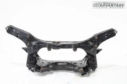 2017-2021 NISSAN ROGUE SPORT FWD REAR SUBFRAME CRADLE CROSSMEMBER SUPPORT OEM used OEM subframe bracket and support
