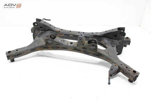 2018 - 2022 TOYOTA C-HR REAR SUBFRAME SUB FRAME CROSSMEMBER CROSS MEMBER OEM used OEM rear subframe and crossmember