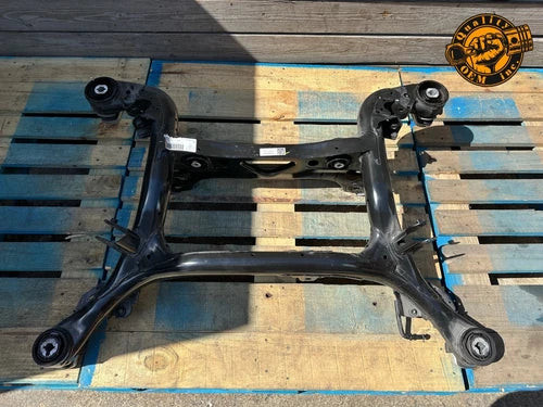 2019-2025 PORSCHE CAYENNE REAR SUSPENSION SUBFRAME CRADLE CROSSMEMBER OEM 24kmi used OEM rear subframe and crossmember