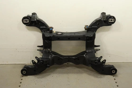 2020 - 2025 FORD EXPLORER 2.3L REAR SUBFRAME UNDERCARRIAGE CROSSMEMBER OEM used OEM rear subframe and crossmember