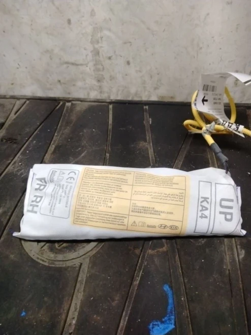 2022-2024 Kia Carnival Passenger Seat Used OEM Airbag
