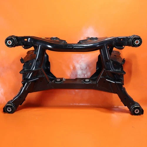 LAND ROVER DISCOVERY CROSSMEMBER REAR SUBFRAME 2015 2016 2017 2018 2019 OEM used OEM rear subframe and crossmember