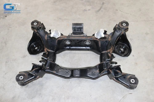 2017 - 2023 LAND ROVER DISCOVERY AWD REAR SUBFRAME SUB FRAME CROSSMEMBER OEM used OEM rear subframe and crossmember
