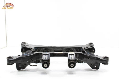 2022 - 2024 HYUNDAI TUCSON AWD REAR SUBFRAME CROSSMEMBER CROSS MEMBER OEM used OEM rear subframe and crossmember