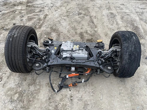 CADILLAC LYRIQ REAR SUB FRAME SUBFRAME CROSSMEMBER CROSS MEMBER OEM 2024 used OEM rear subframe and crossmember