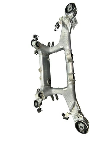 2019-2023 BMW X7 G07 OEM 3.0L AWD REAR LOWER CROSSMEMBER UNDERCARRIAGE SUBFRAME used OEM rear subframe and crossmember
