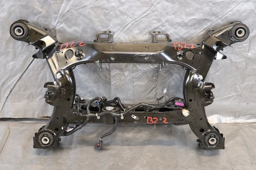 2018 CHEVROLET CAMARO ZL1 6.2L LT4 OEM REAR SUBFRAME CROSSMEMBER #1322 used OEM rear subframe and crossmember